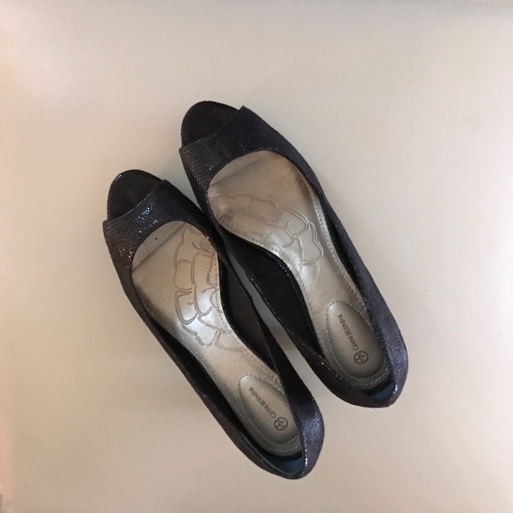 Final Sale Giani Bernini Black Peep Toe Shoes